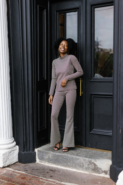 She's Chic Set Top