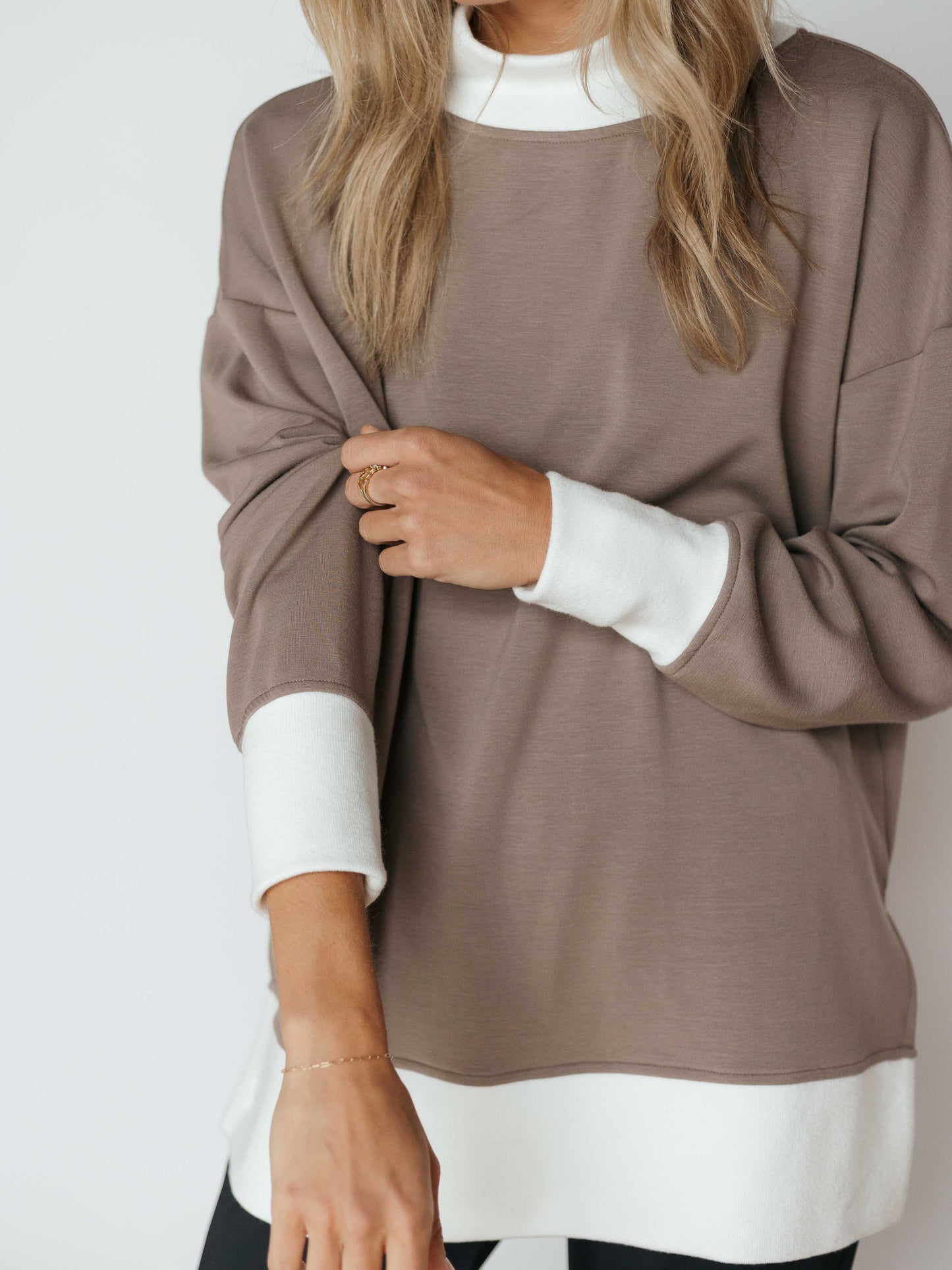 SY Lightweight Mock Neck Pullover